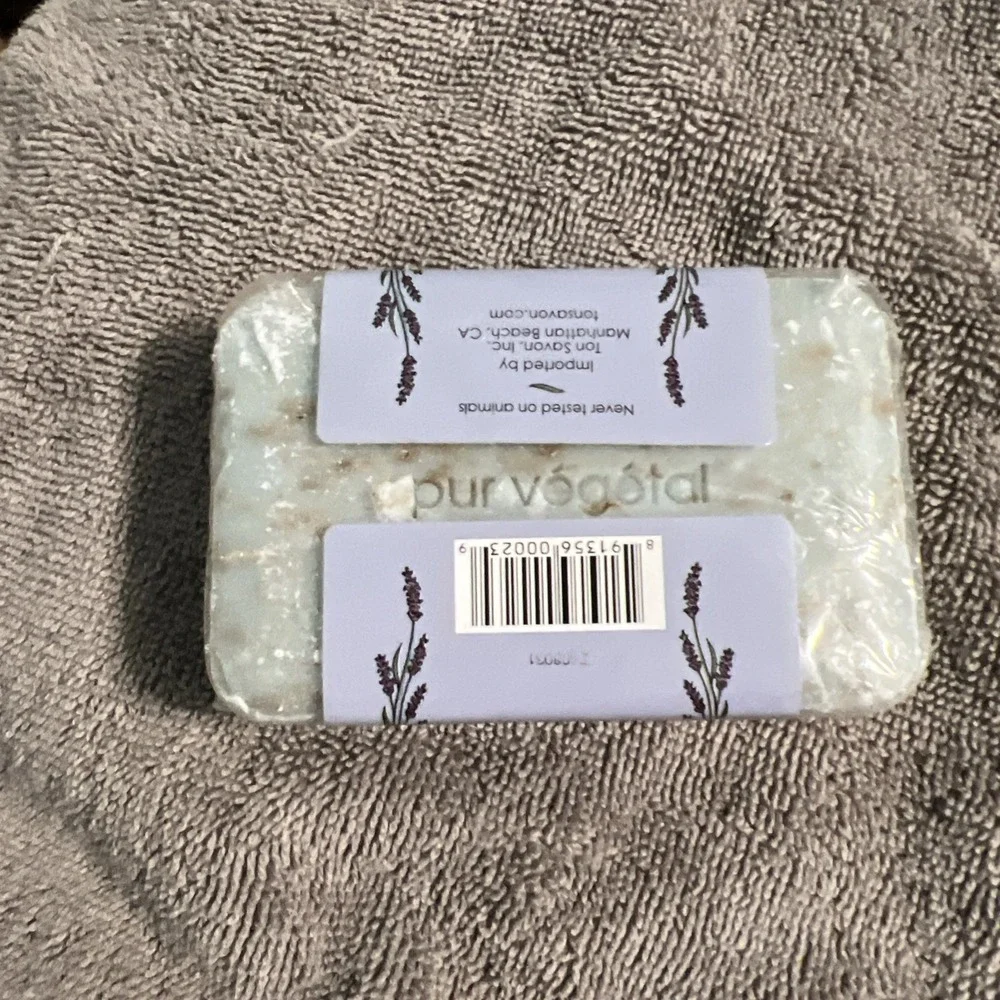 Trader Joe's Bisous de Provence LAVENDER Triple Milled Soap‎ w/ Shea Butter 7oz